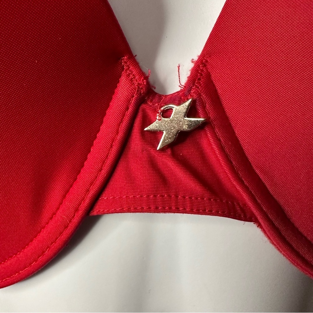 Fredericks of Hollywood Sz 40 Red Bra - Picture 2 of 6